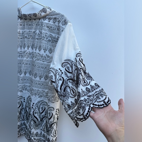 Chico’s Paisley Eyelet Black White Floral Embroidered Scalloped Shirt 3 US XL - Picture 13 of 16